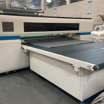 Colchão do ponto da maquinaria industrial ZLT-HM 3-12mm de ZOLYTECH que orla o funcionamento da não-canela da máquina para as edredões
